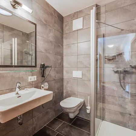 Alpehytte #4 - Edelweiss